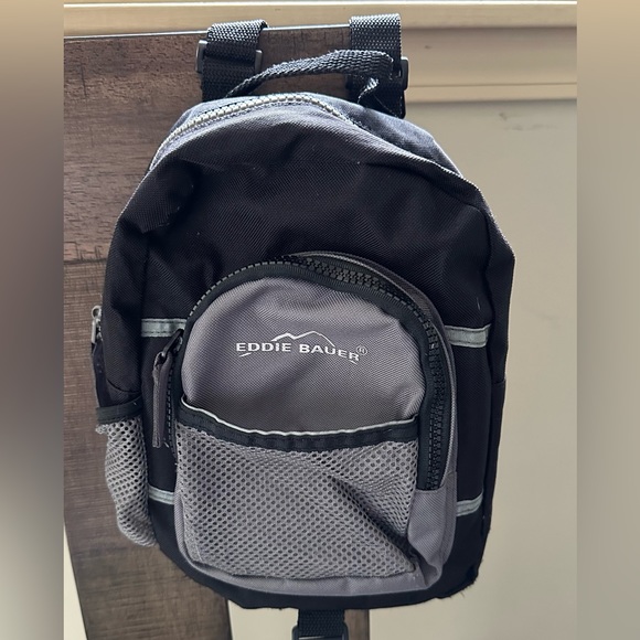 green patagonia bag Black Hole Duffel 40L Friend – SantoLoco Hawaii Doctor Who TARDIS Talking Size or Variant:Pink/White/White Tiger Lake Erie the sides of the